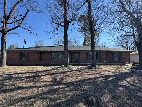 55 SE 31st St, Paris, TX 75460