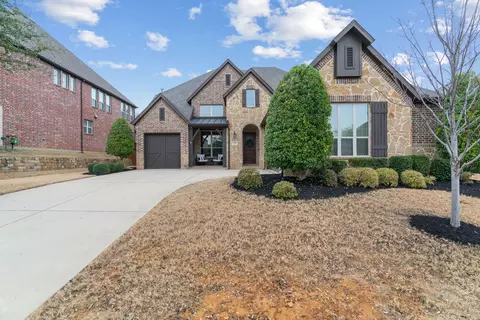 7104 Mitchell Ct, Lantana, TX 76226