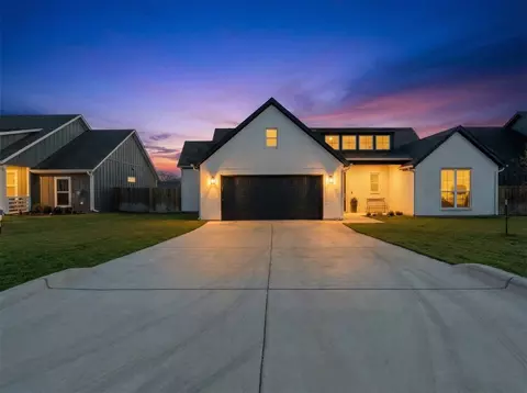 2011 Rattler Way, Tolar, TX 76476