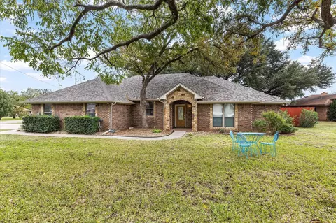 1609 Cheyenne Trl, Granbury, TX 76048