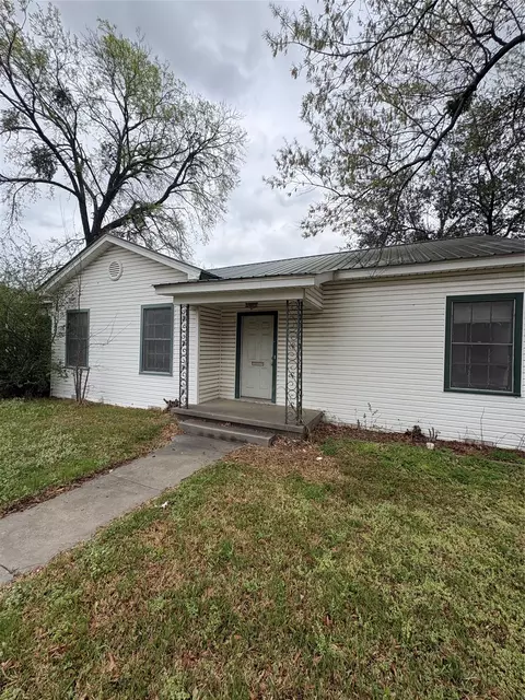 424 Church St, Sulphur Springs, TX 75482