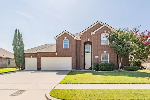 5325 Dove Creek Dr, Fort Worth, TX 76244