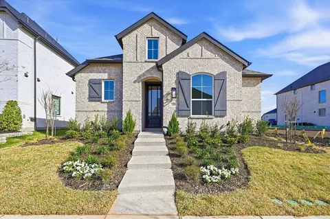 2068 Cuellar Way, Van Alstyne, TX 75495