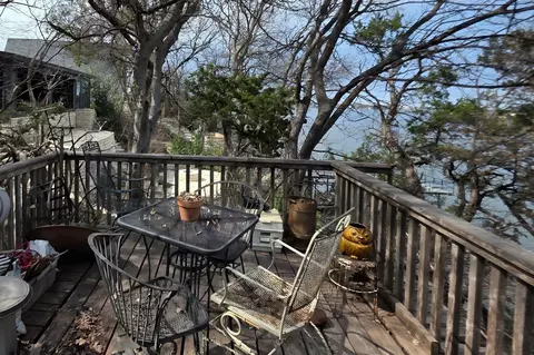 802 Rock Harbor Ct, Granbury, TX 76048