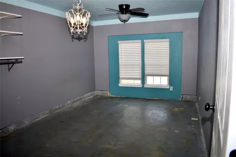 Bedroom - 1207 E Fitzgerald St, Bangs, TX 76823 photo 3 of 4