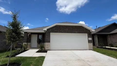 521 Red Admiral Ln, Ponder, TX 76259