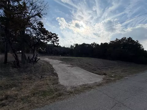 1003 Apache Ridge Rd, Granbury, TX 76048