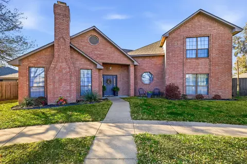 2307 William Cir, Ennis, TX 75119