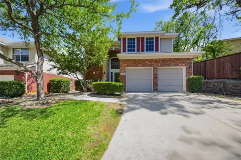 4100 Parkview Ct, Bedford, TX 76021