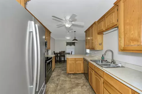 512 Allison Rd, Springtown, TX 76082 photo 11