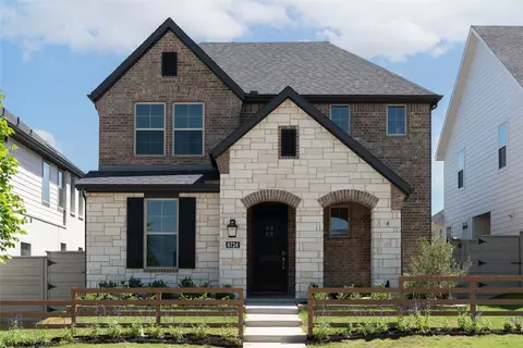 8724 Treeline Pkwy, Justin, TX 76247