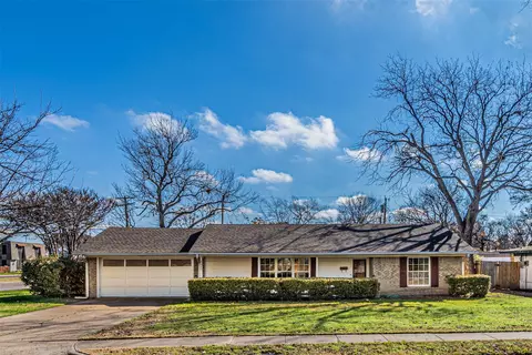 626 Kingston Dr, Irving, TX 75061