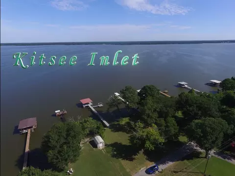 10853 Lakeside Dr, Quinlan, TX 75474