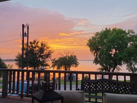 10853 Lakeside Dr, Quinlan, TX 75474