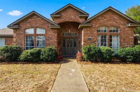 205 Buckingham Pl, Hewitt, TX 76643