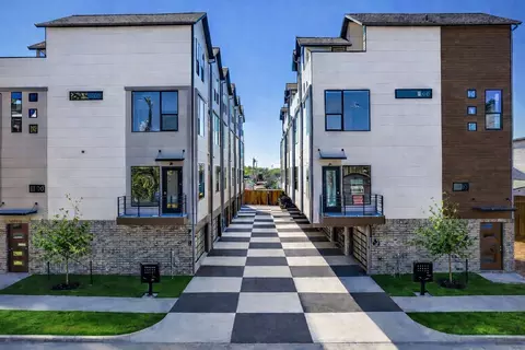 708 W Tenth St #101, Dallas, TX 75208