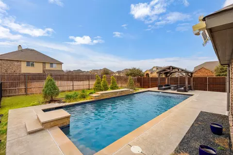 5601 Cornelia Ct, Midlothian, TX 76065