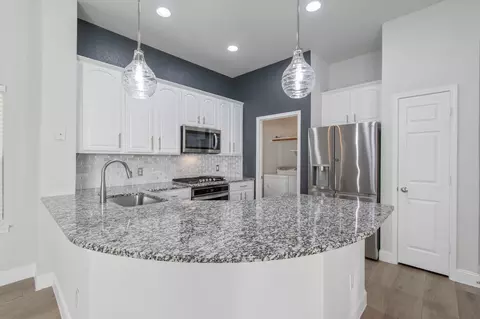 1801 Azalea Dr, Savannah, TX 76227