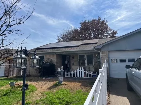 2020 Vickie Dr, Irving, TX 75060
