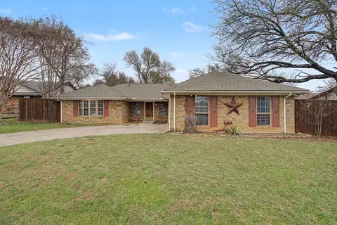 1213 Olmos Creek Pl, Denton, TX 76205