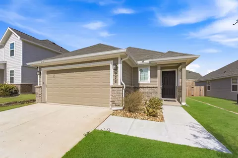 928 Propeller Pkwy, Fort Worth, TX 76131