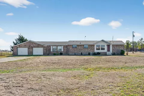 553 Sabine Creek Rd, Royse City, TX 75189