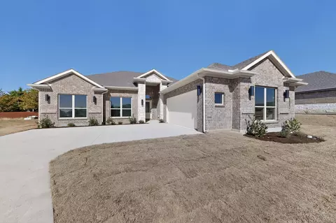 609 E Southbrook Dr, Glenn Heights, TX 75154