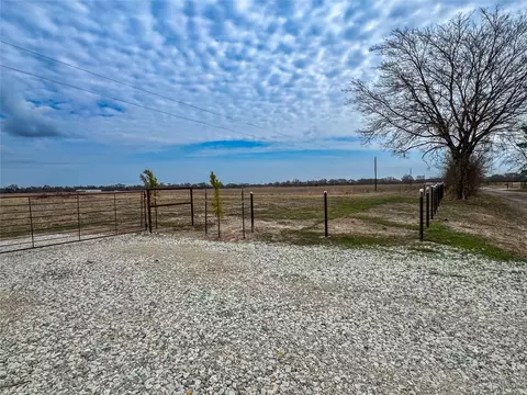 375 County Road 1515, Point, TX 75472 photo 3