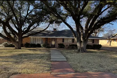 1409 Yarborough Dr, Sherman, TX 75092