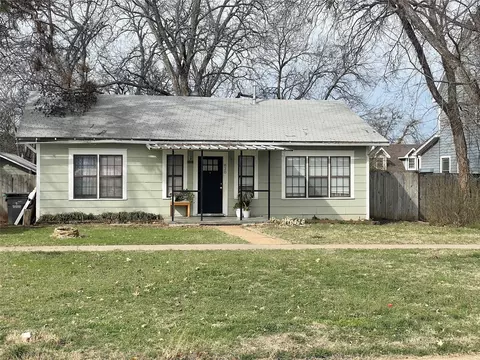 820 Plum St, Graham, TX 76450