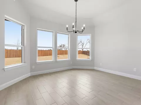 829 Haley St, Springtown, TX 76082 photo 19
