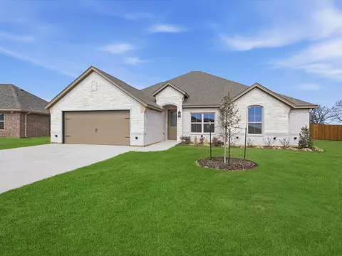 829 Haley St, Springtown, TX 76082 photo 3