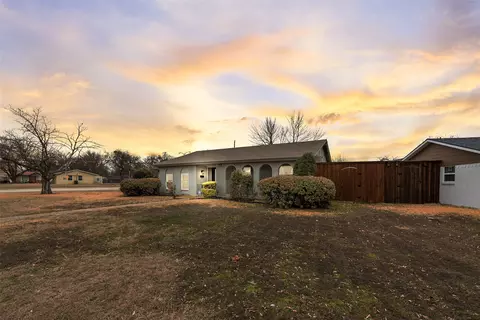 2234 Aloha Dr, Mesquite, TX 75150