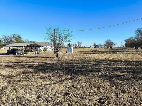 1250 Winn Rd, Bowie, TX 76230