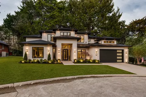 807 Laurel Hills Ct, Cedar Hill, TX 75104