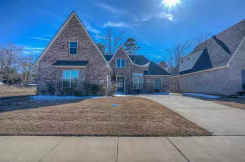 180 St Andrews Ln, Benton, LA 71006