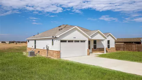 5089 Holly St, Crandall, TX 75114