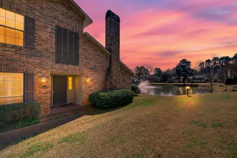 300 Pierremont Rd #25, Shreveport, LA 71106