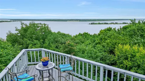 218 Island View Dr, Pottsboro, TX 75076