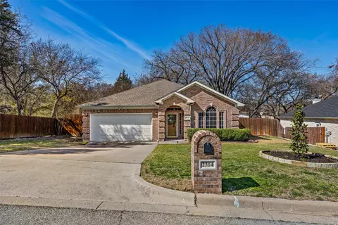 2314 Summer Brook Dr, Weatherford, TX 76087