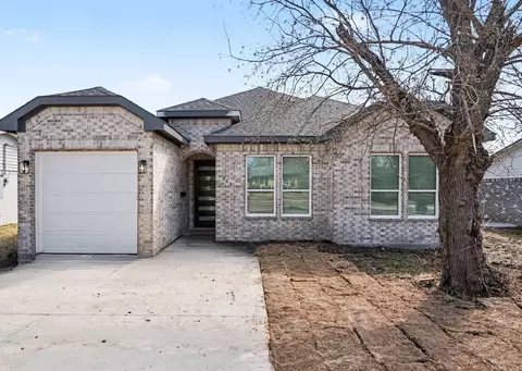 712 Willowbrook Dr, Mesquite, TX 75149