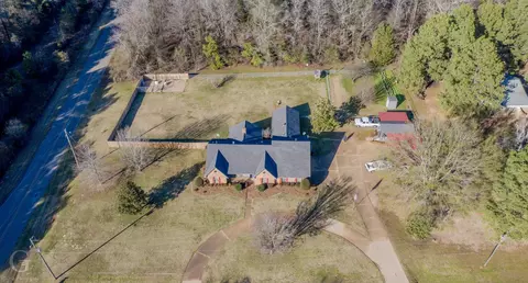 111 White Rd, Frierson, LA 71027