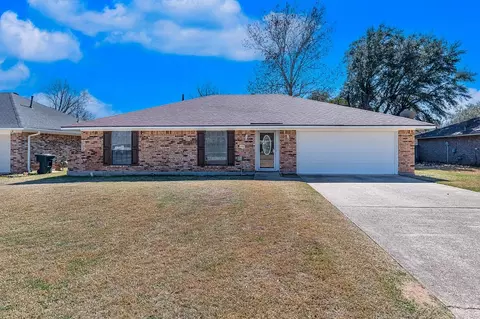 2502 Downs St, Bossier City, LA 71111
