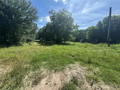329 S Skyline Ct, Cresson, TX 76035
