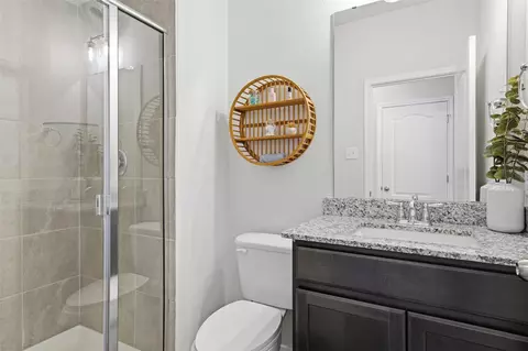 Bath - 11120 Solar St, Lorena, TX 76655 photo 4 of 4