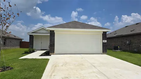 313 Trail Ct, Keene, TX 76059