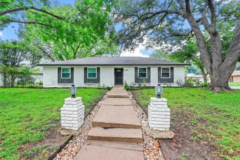 6037 Wormar Ave, Fort Worth, TX 76133