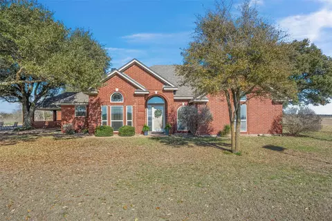 231 Trlica Rd, West, TX 76691