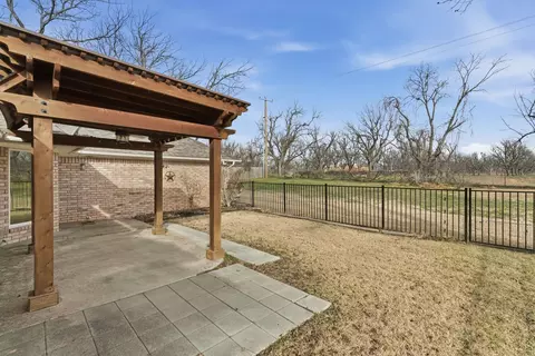 9607 Ravenswood Rd, Granbury, TX 76049