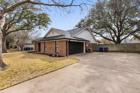Exterior - 55 Wisteria St, Waco, TX 76708 photo 3 of 12